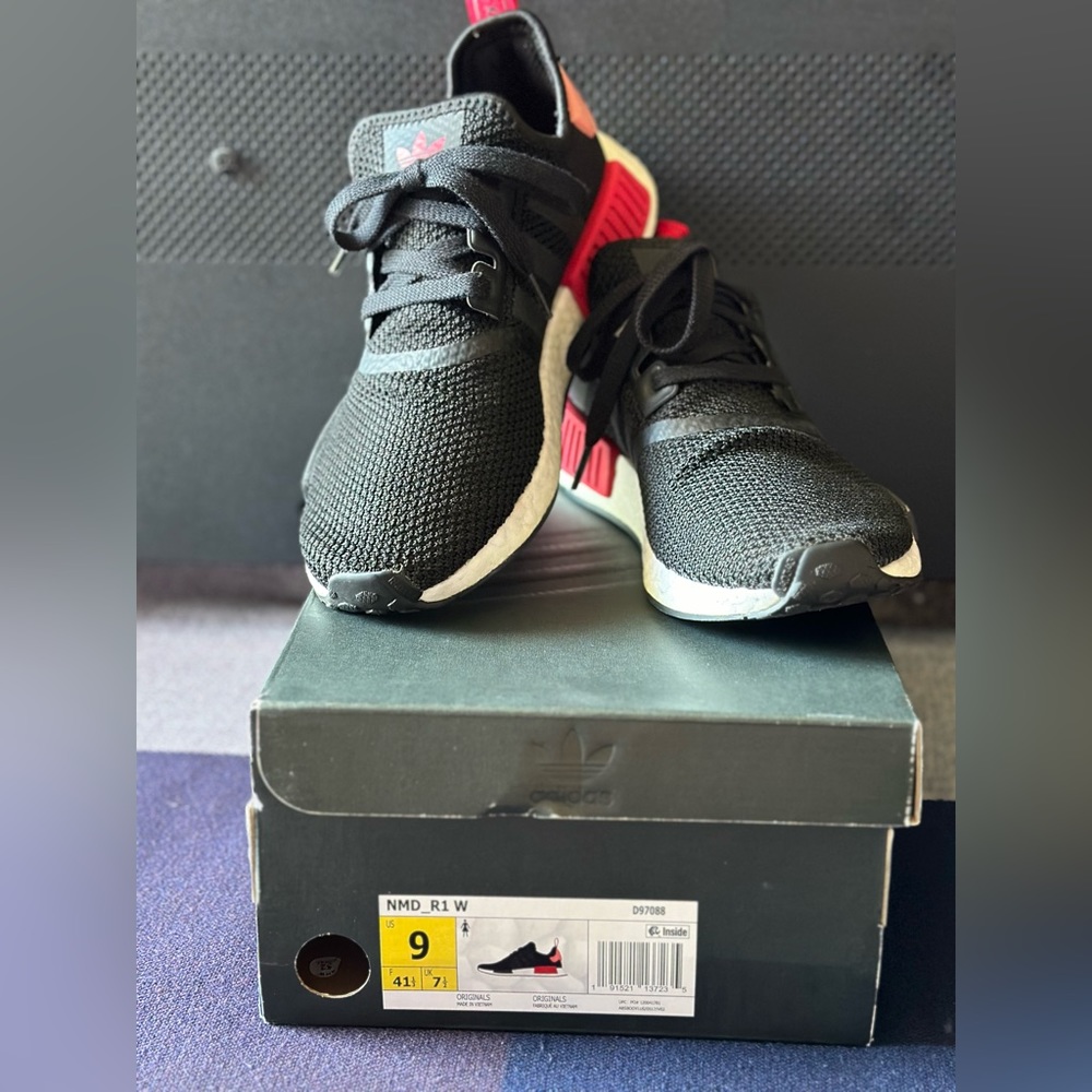 Adidas NMD R1 women’s size 9